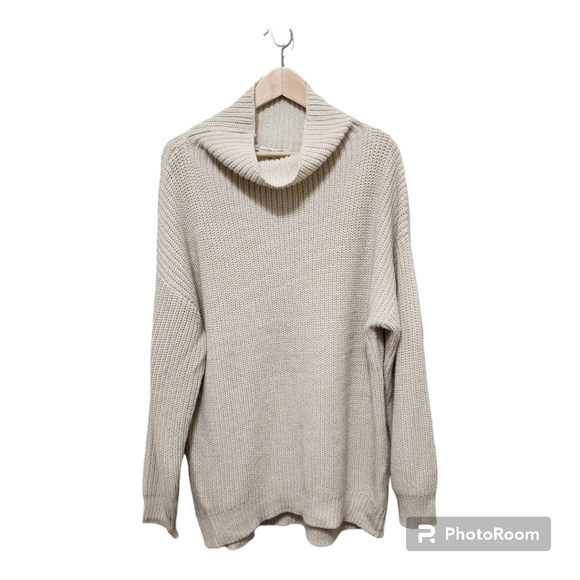 America rag Sweaters - American Rag Cie Oversized Beige Mockneck Sweater Size 1X